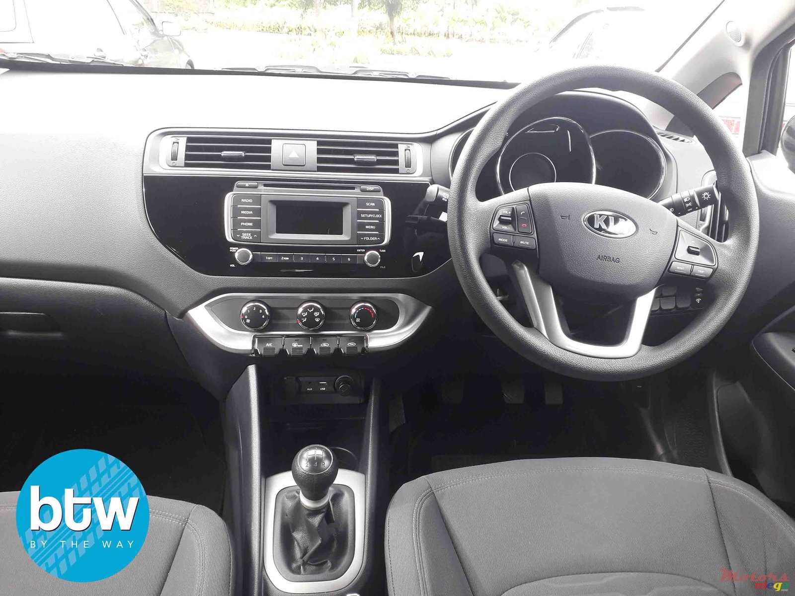 2016' Kia Rio photo #3