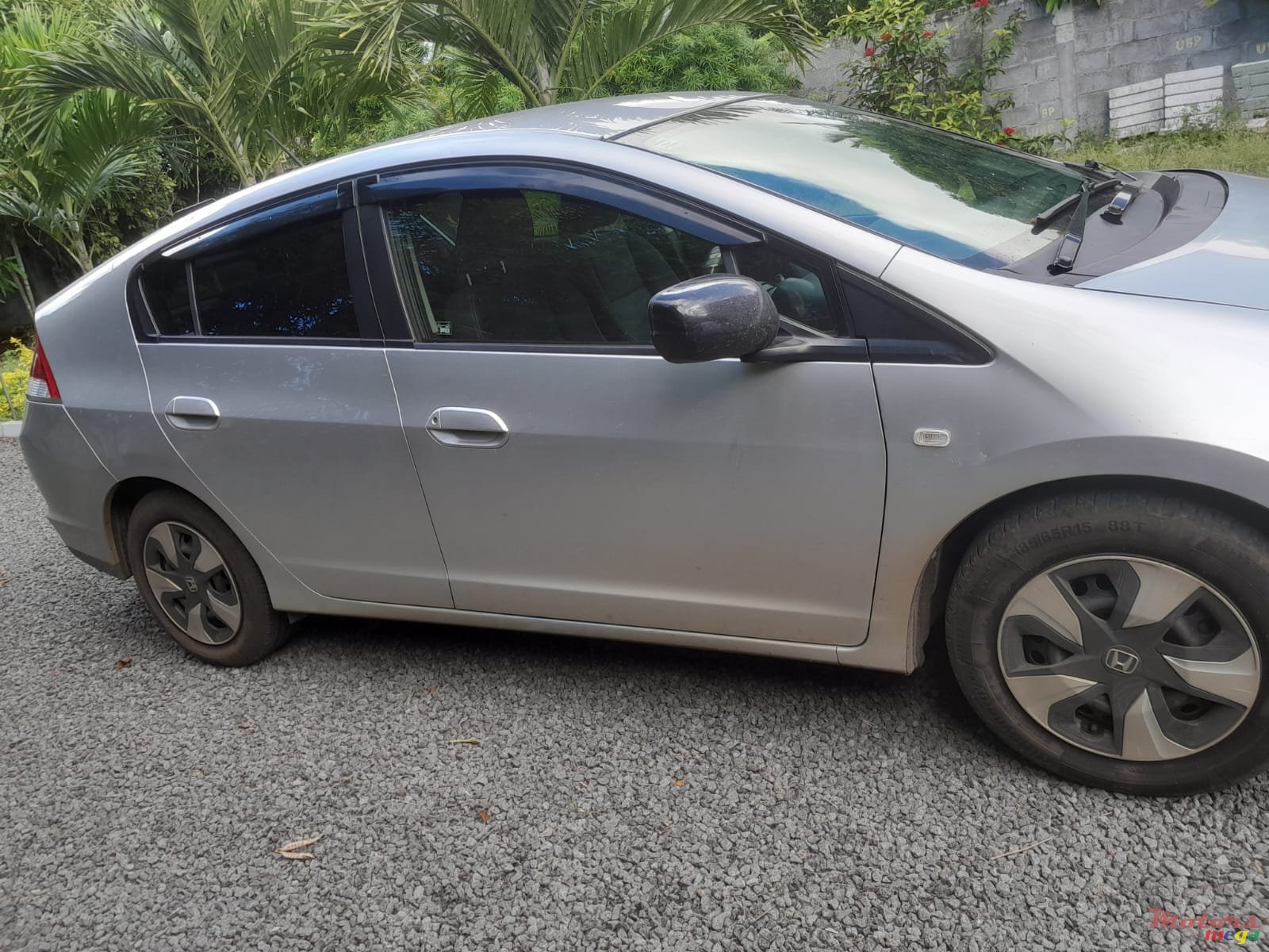 2012' Honda Insight photo #2