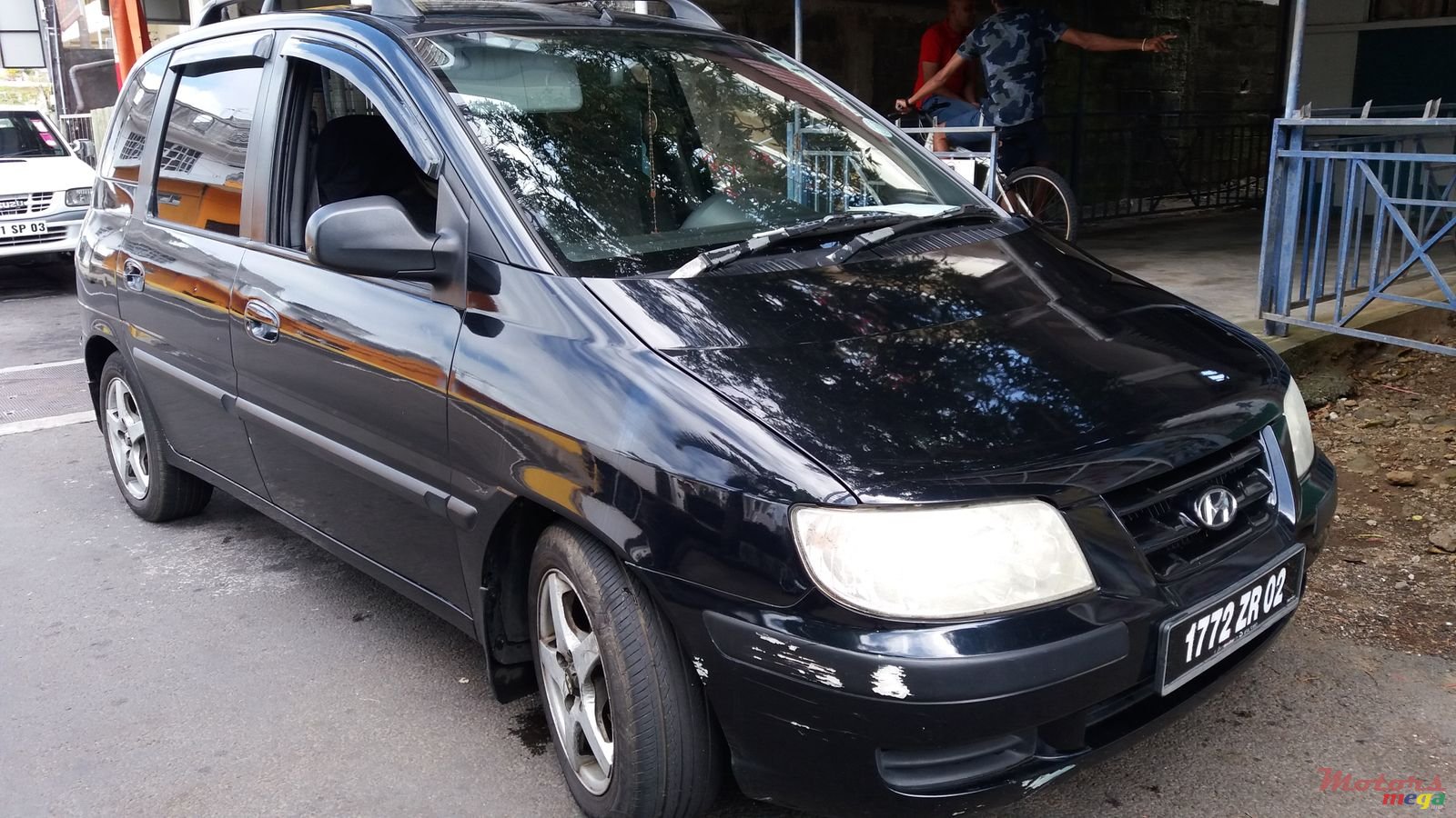 2002' Hyundai photo #2