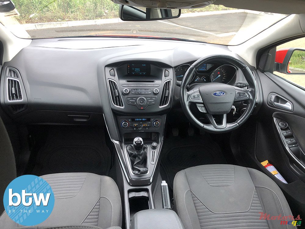 2016' Ford Focus TITANIUM photo #5