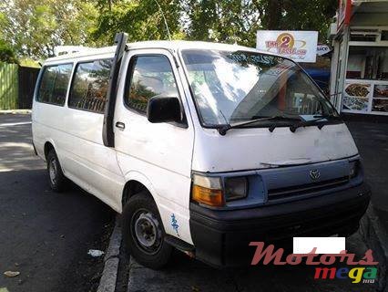 1996' Toyota HiAce photo #1