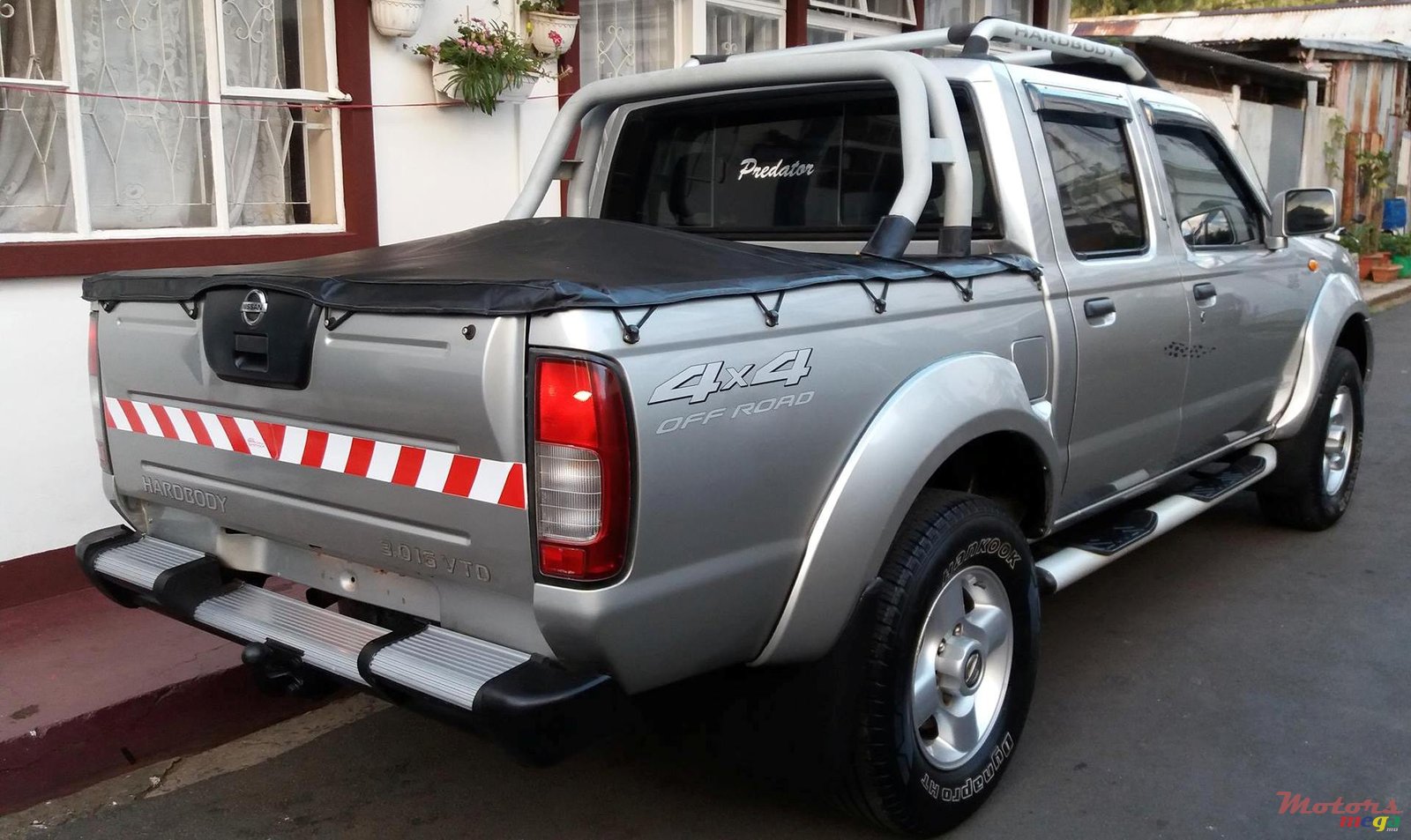 2006' Nissan NP300 photo #5