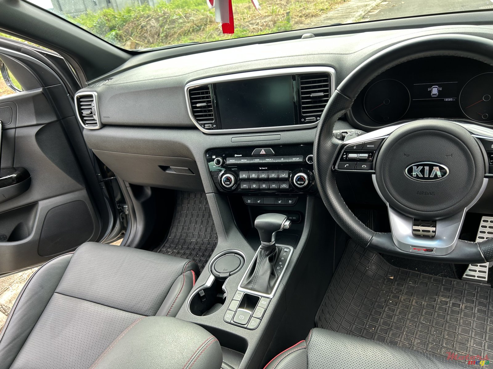 2021' Kia Sportage photo #4