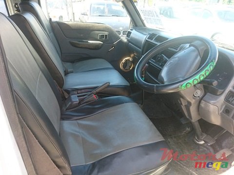 2000' Mazda Bongo photo #5