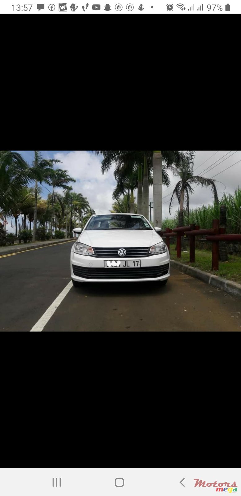 2017' Volkswagen Polo photo #2