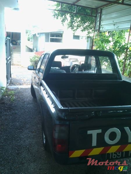 1997' Toyota Hilux photo #4