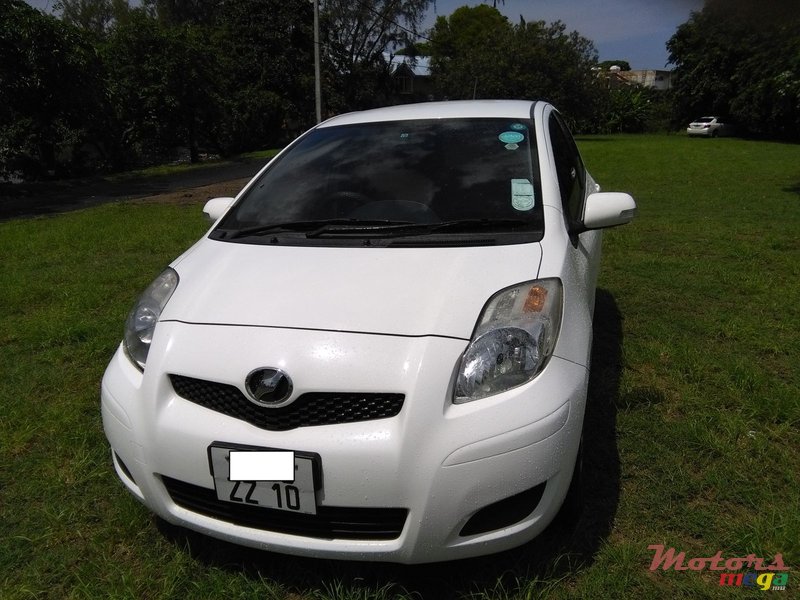 2010' Toyota Vitz All Options photo #1