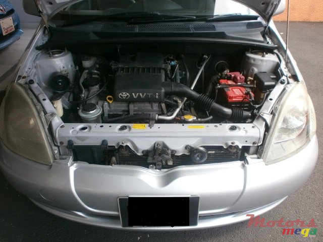 2000' Toyota Vitz photo #7