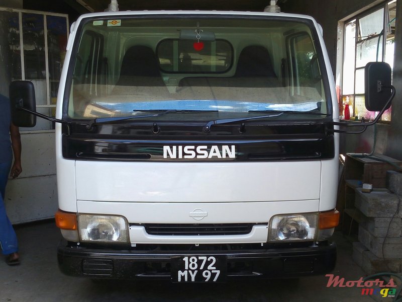 1997' Nissan photo #2