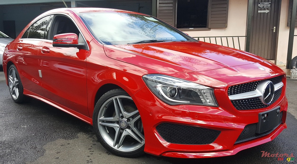 2013' Mercedes-Benz CLA 180 AMG photo #1