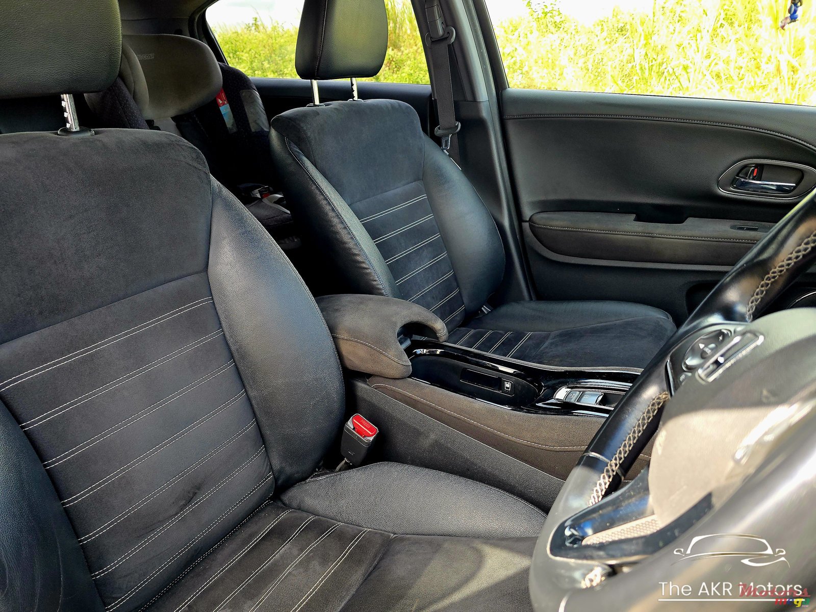 2016' Honda Vezel RS photo #5