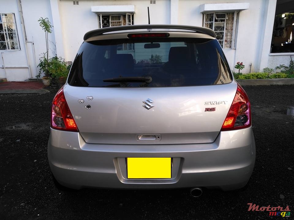 2009' Suzuki Swift photo #3