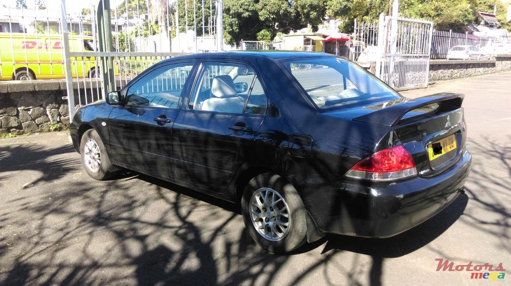 2008' Mitsubishi Lancer photo #1