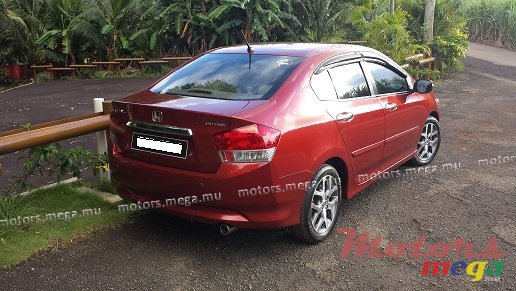 2010' Honda City photo #1