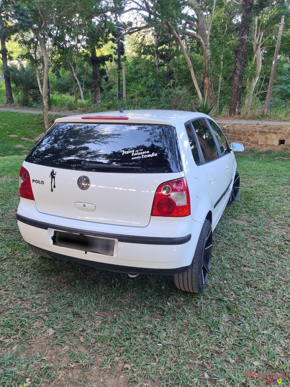 2005' Volkswagen Polo photo #1