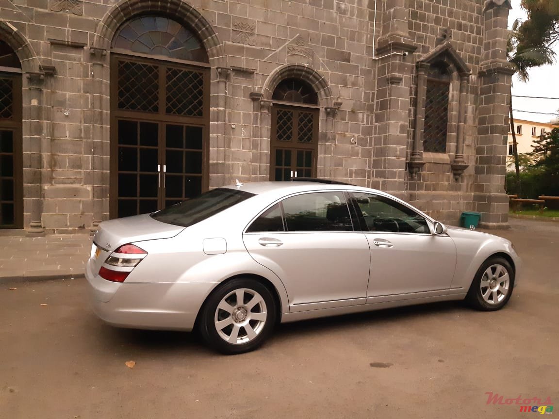 2009' Mercedes-Benz S 320 LWB photo #5