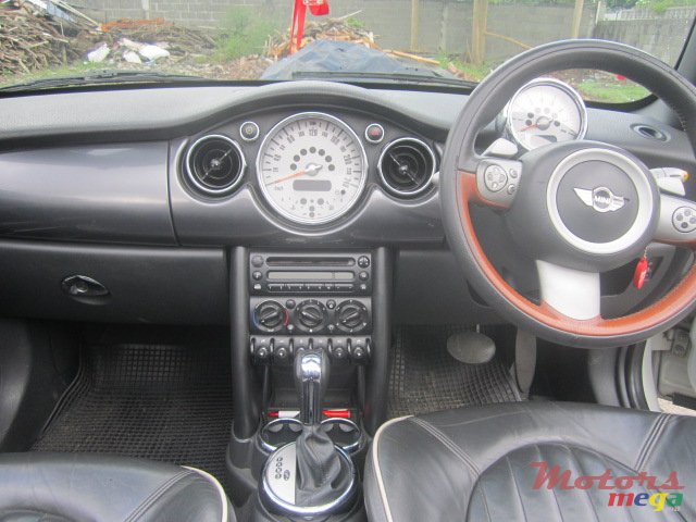 2008' MINI Cooper Cabriolet  photo #5