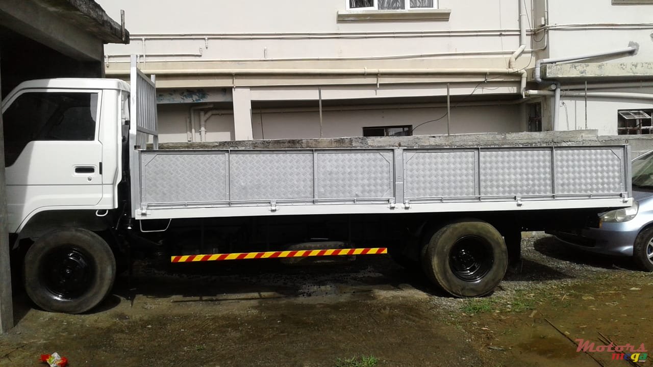 1989' Toyota dyna photo #2