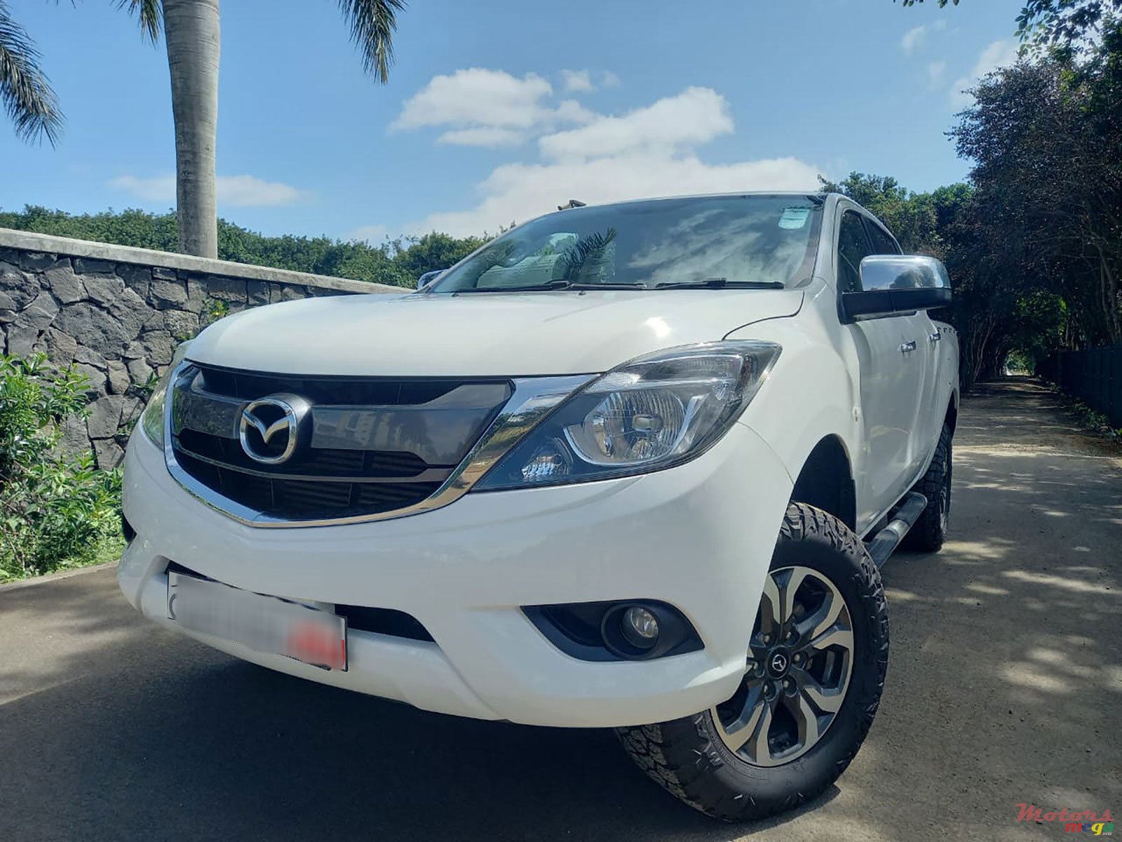 2020' Mazda BT-50 2.2 4x4 photo #1