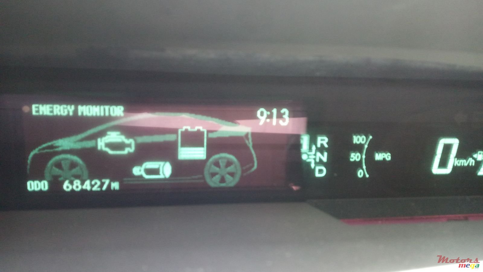 2010' Toyota Prius photo #2