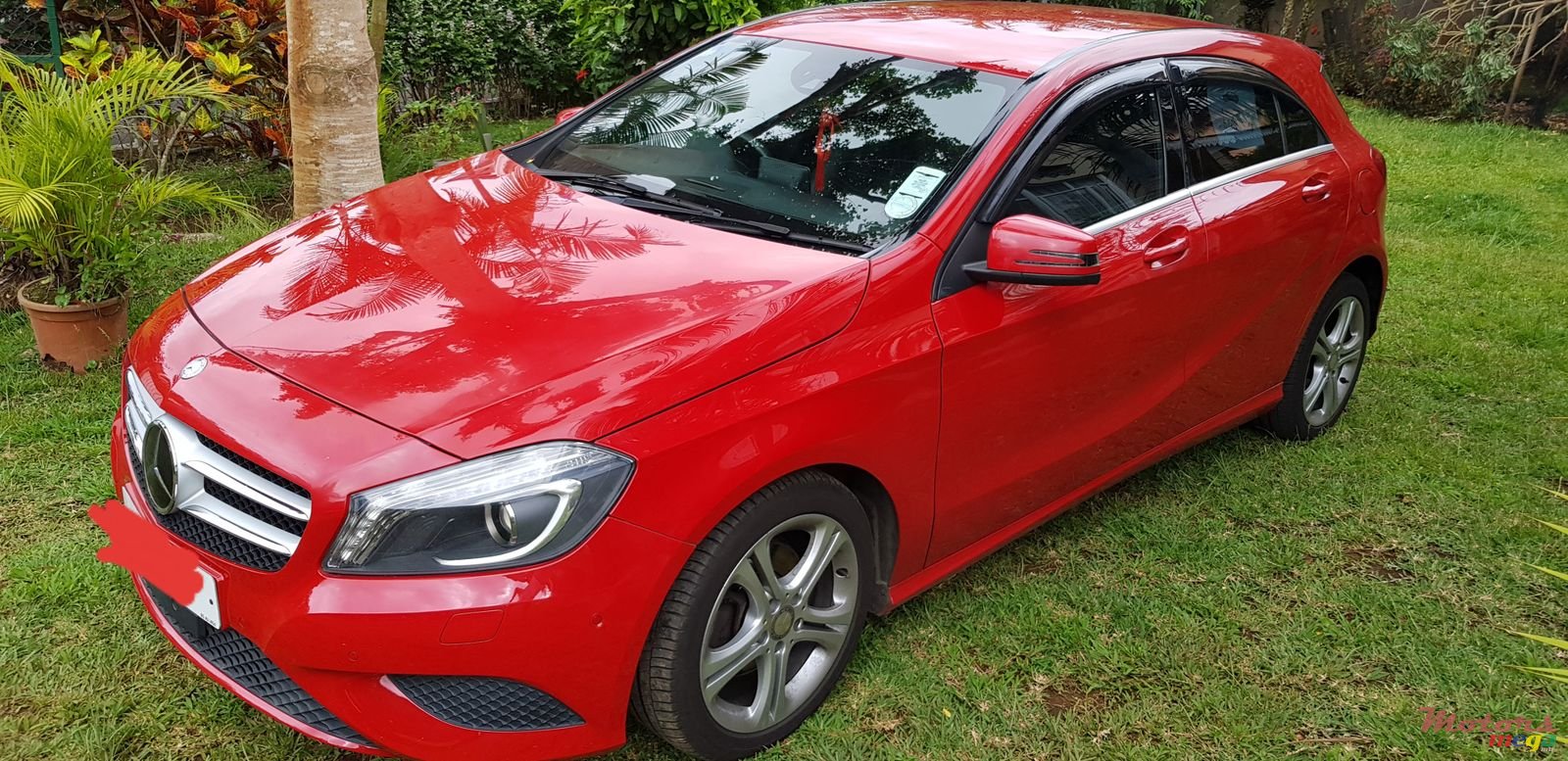 2013' Mercedes-Benz A 180 photo #2