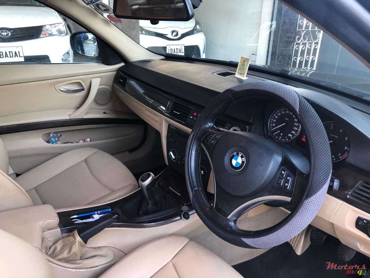 2009' BMW 3 Series photo #3