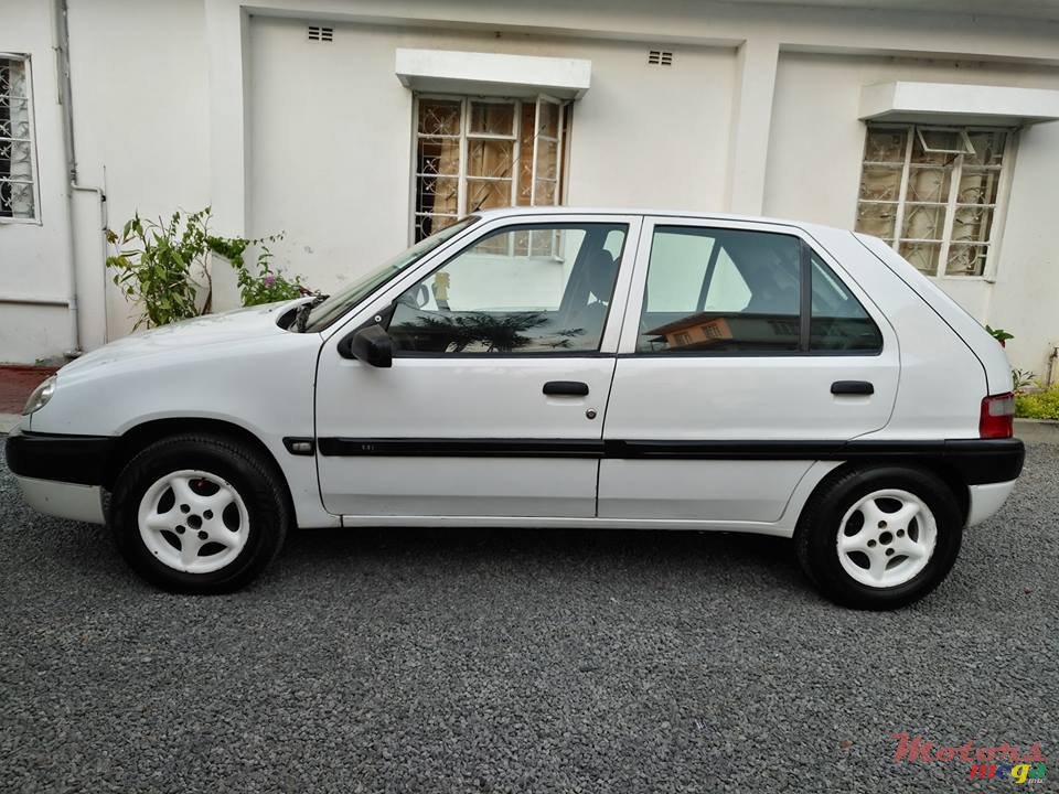 2000' Citroen Saxo photo #3