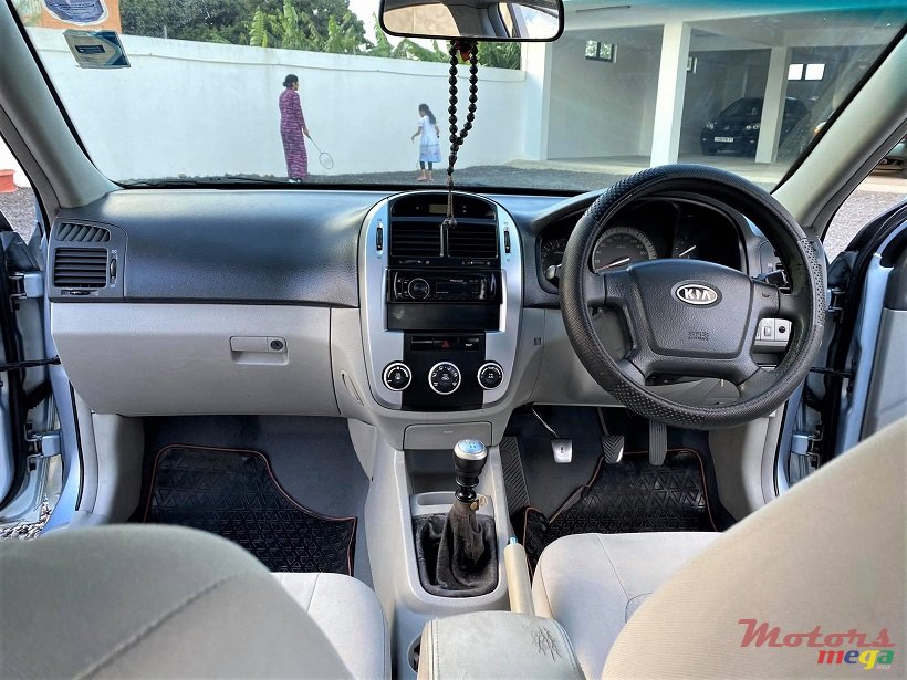 2009' Kia Cerato EX Manual 1.6L photo #3