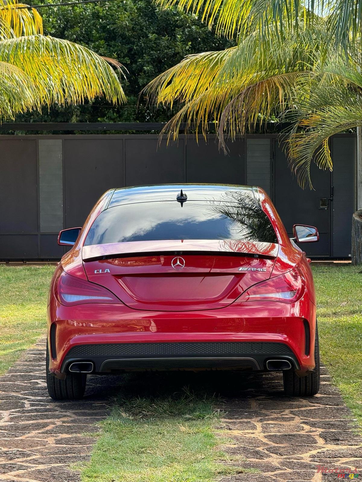 2013' Mercedes-Benz CLA 180 photo #4