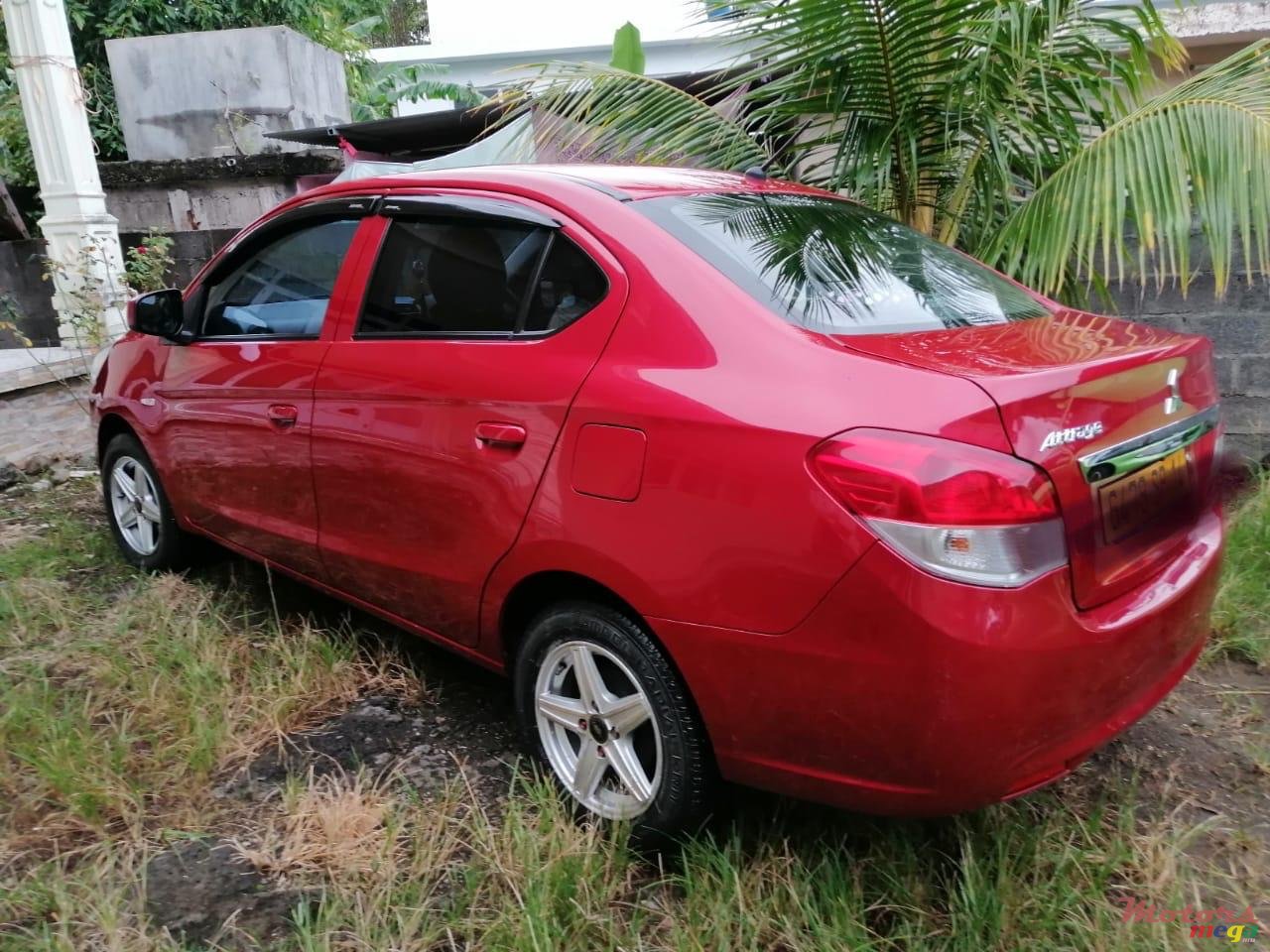 2014' Mitsubishi Aspire Airtraaz photo #3