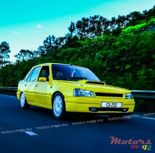 1988' Peugeot 309 photo #1