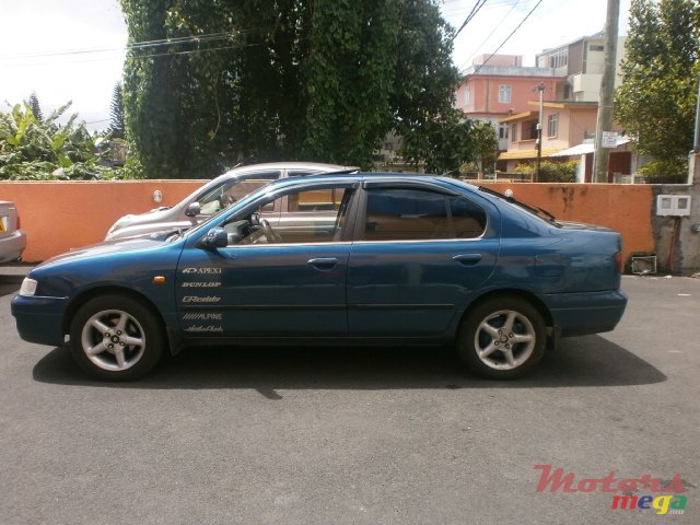 1998' Nissan Primera photo #3