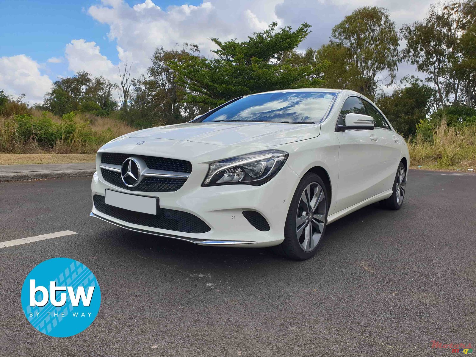 2016' Mercedes-Benz CLA 200 photo #2