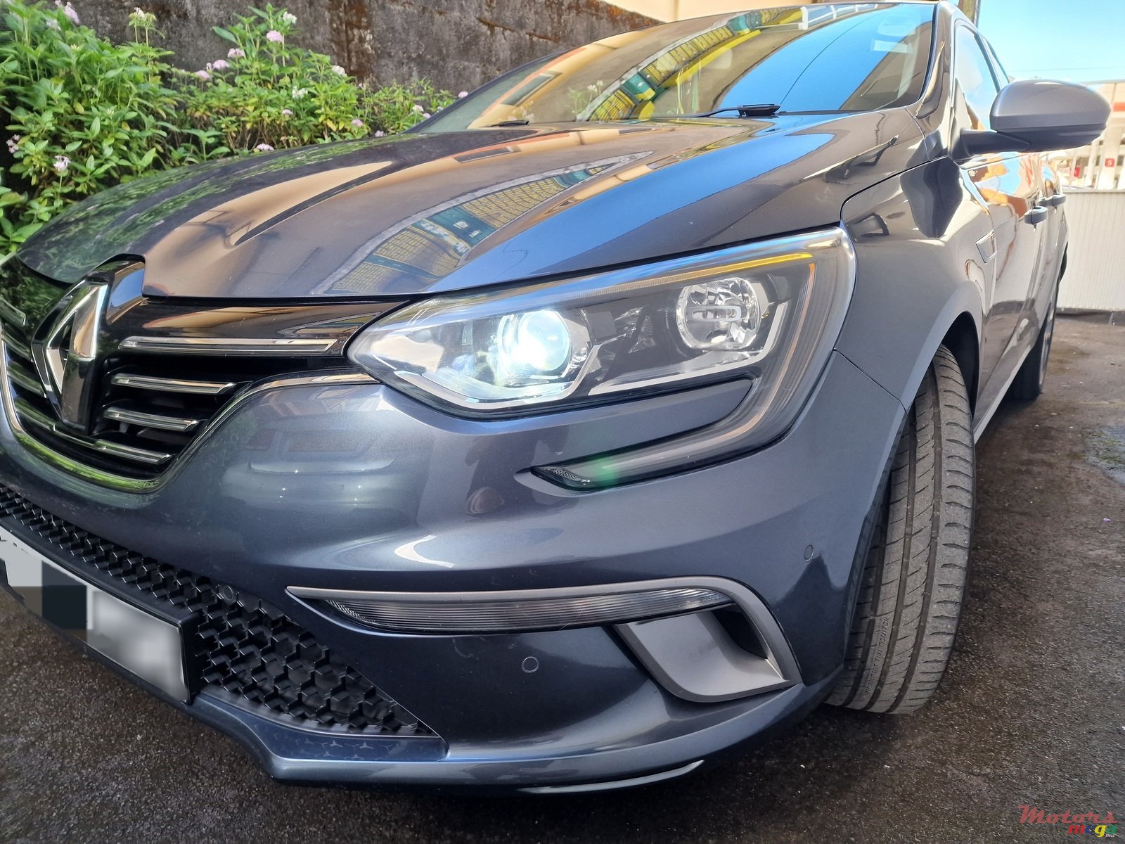 2017' Renault Megane photo #1