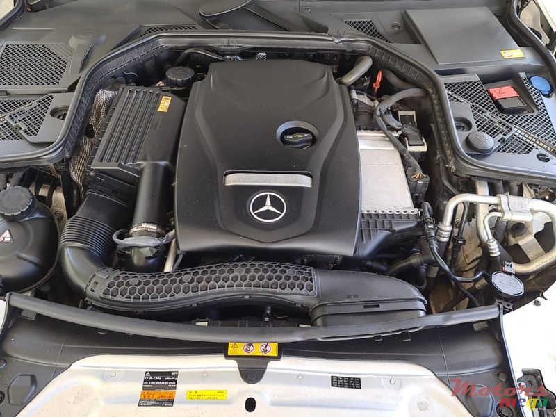 2015' Mercedes-Benz C-Class photo #4