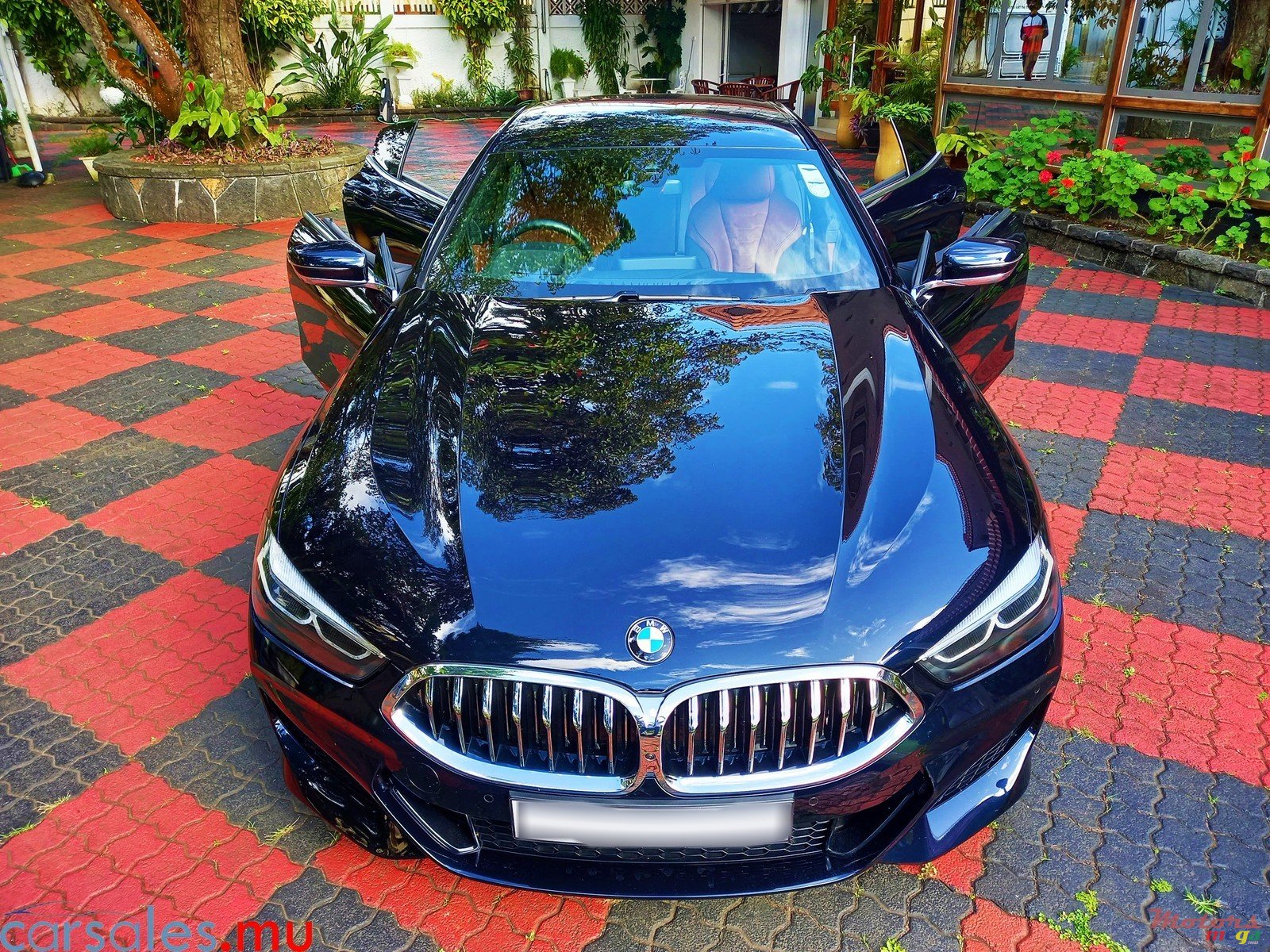 2021' BMW 8 Series i Grand Coupe M Sport photo #2