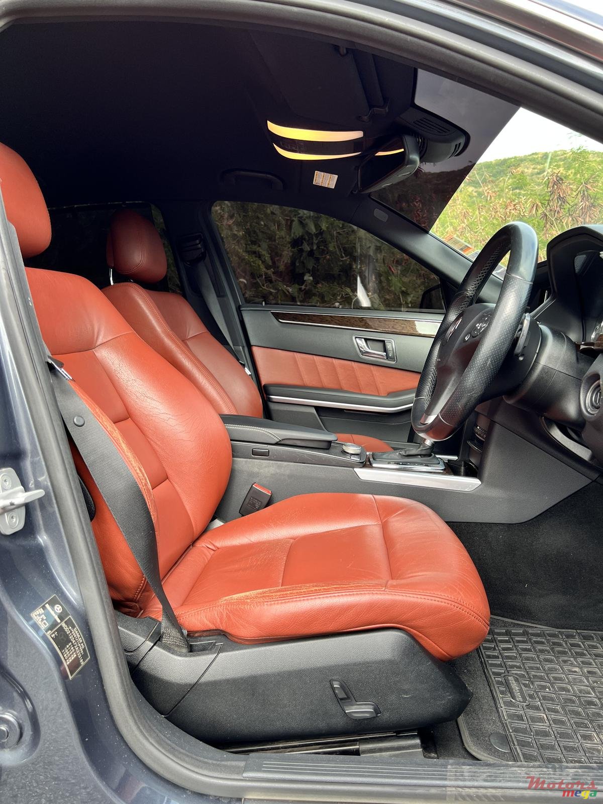 2011' Mercedes-Benz photo #6