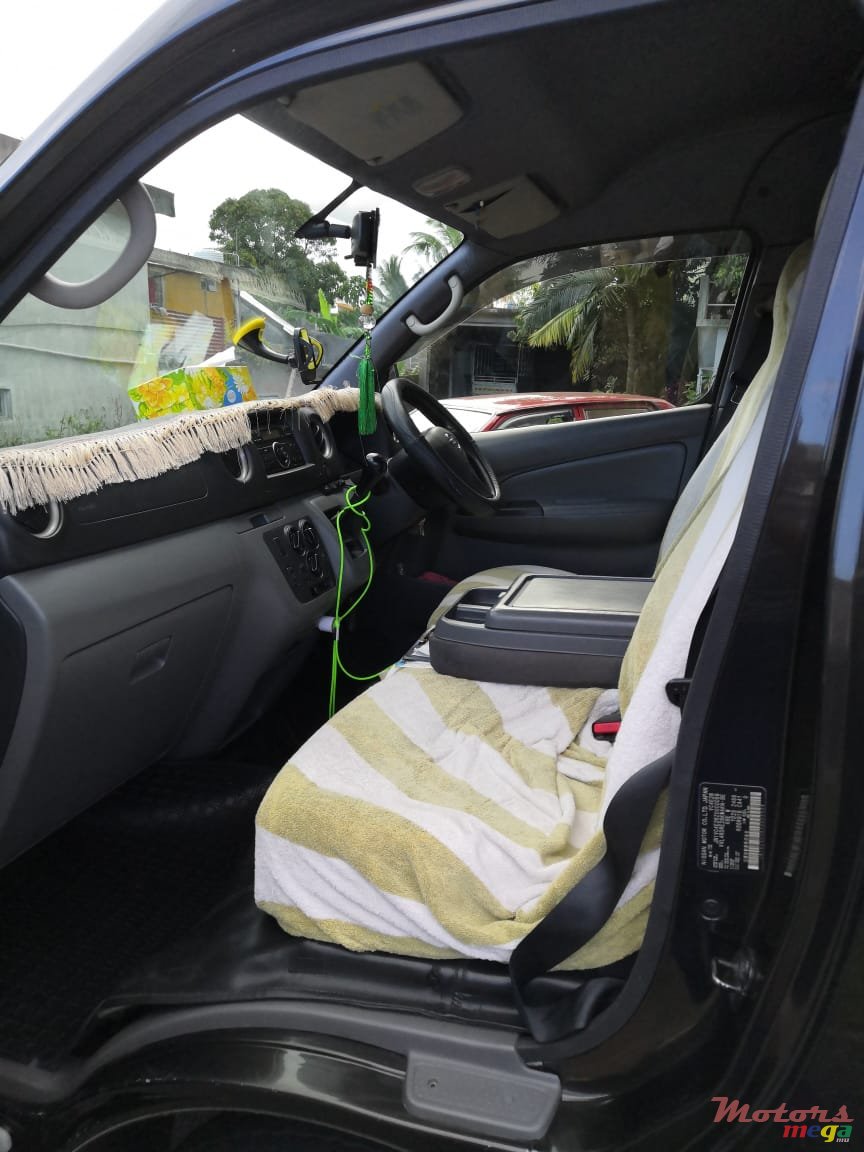 2014' Nissan Urvan photo #1