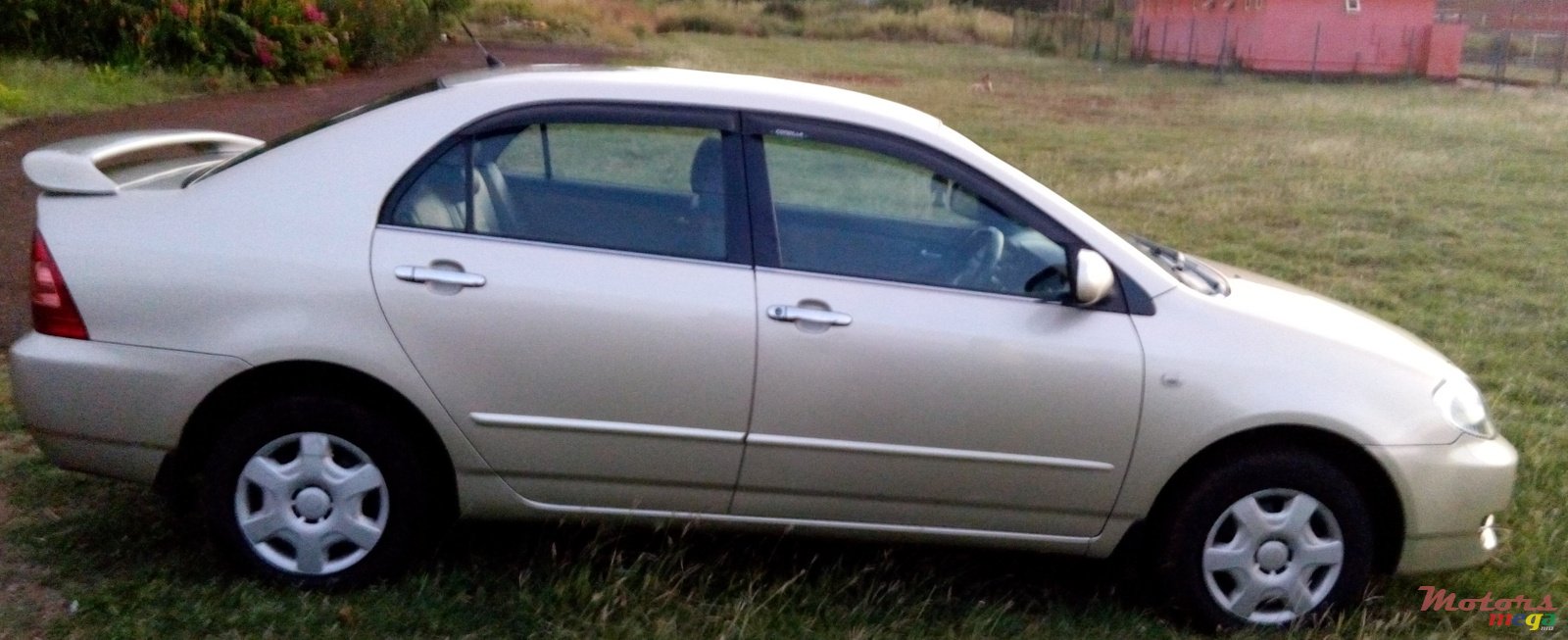 2006' Toyota Corolla photo #1