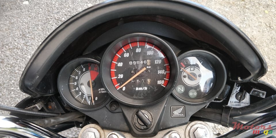 2010' Honda Unicorn 150 MA photo #7