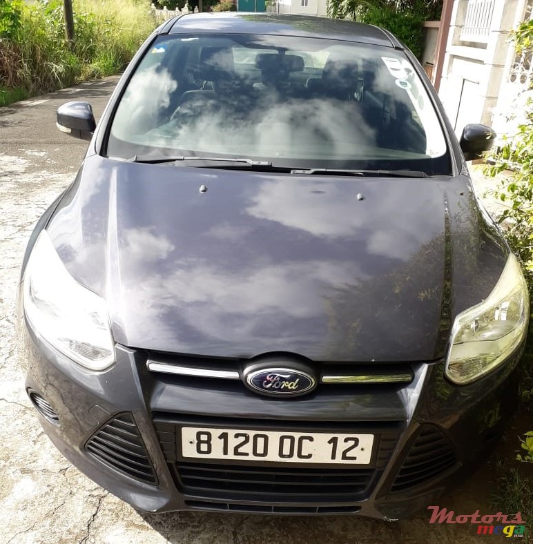 2012' Ford Focus FULL OPTION photo #1