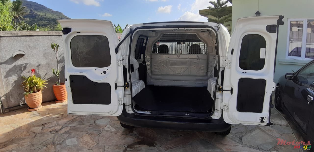 2015' Citroen Nemo photo #3