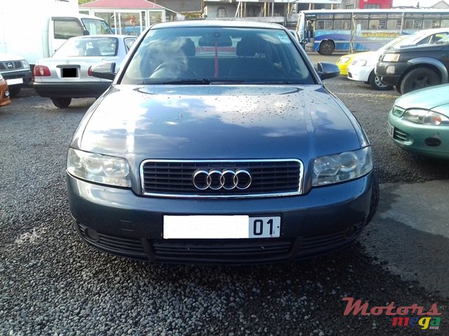 2001' Audi A4 photo #1