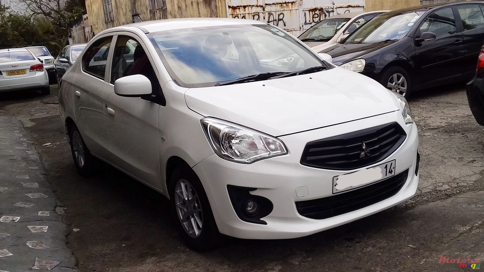 2014' Mitsubishi Attrage photo #1