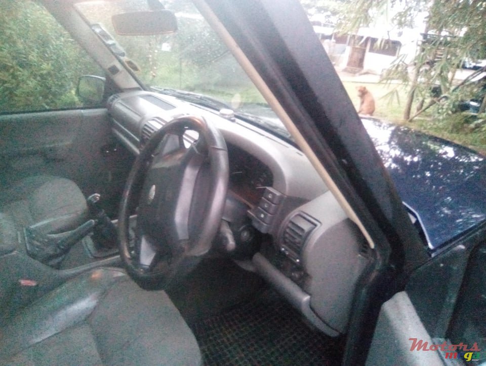 2002' Land Rover Discovery Series II photo #7