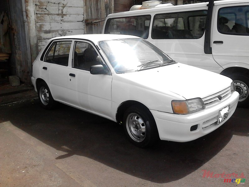 1993' Toyota Starlet photo #1