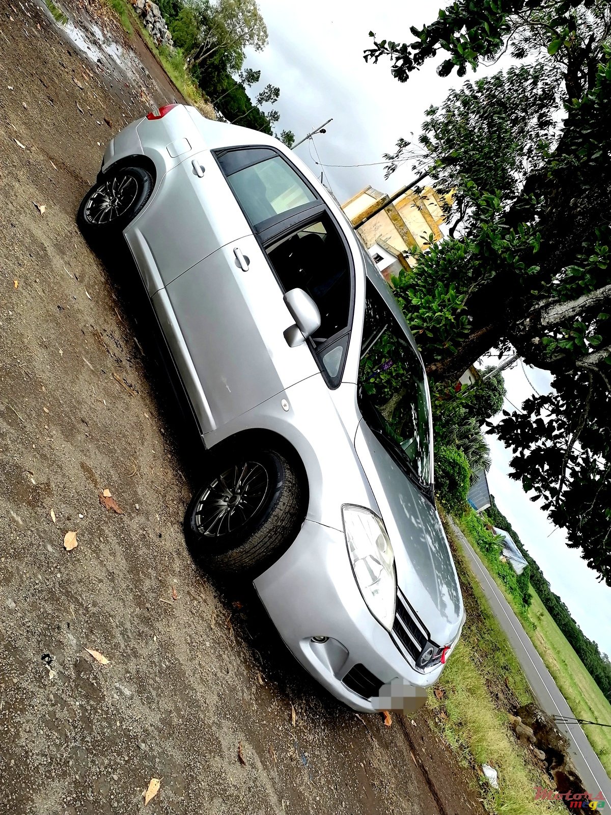 2008' Nissan Tiida photo #3