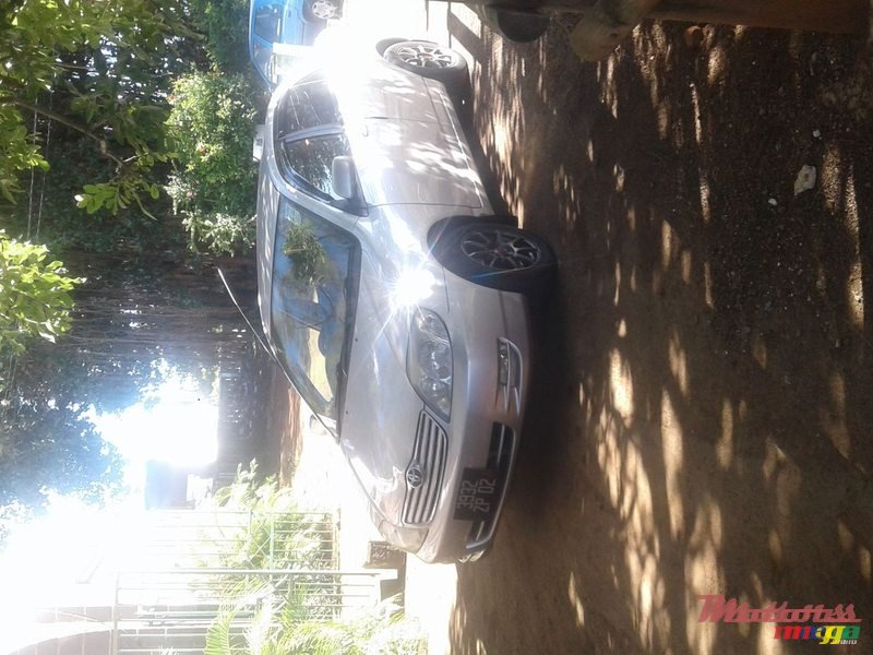 2002' Toyota Corolla photo #4