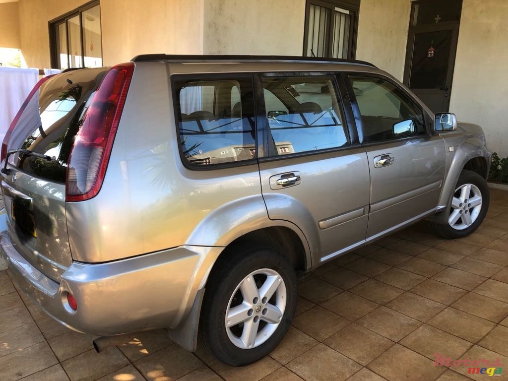 2006' Nissan X-Trail photo #2