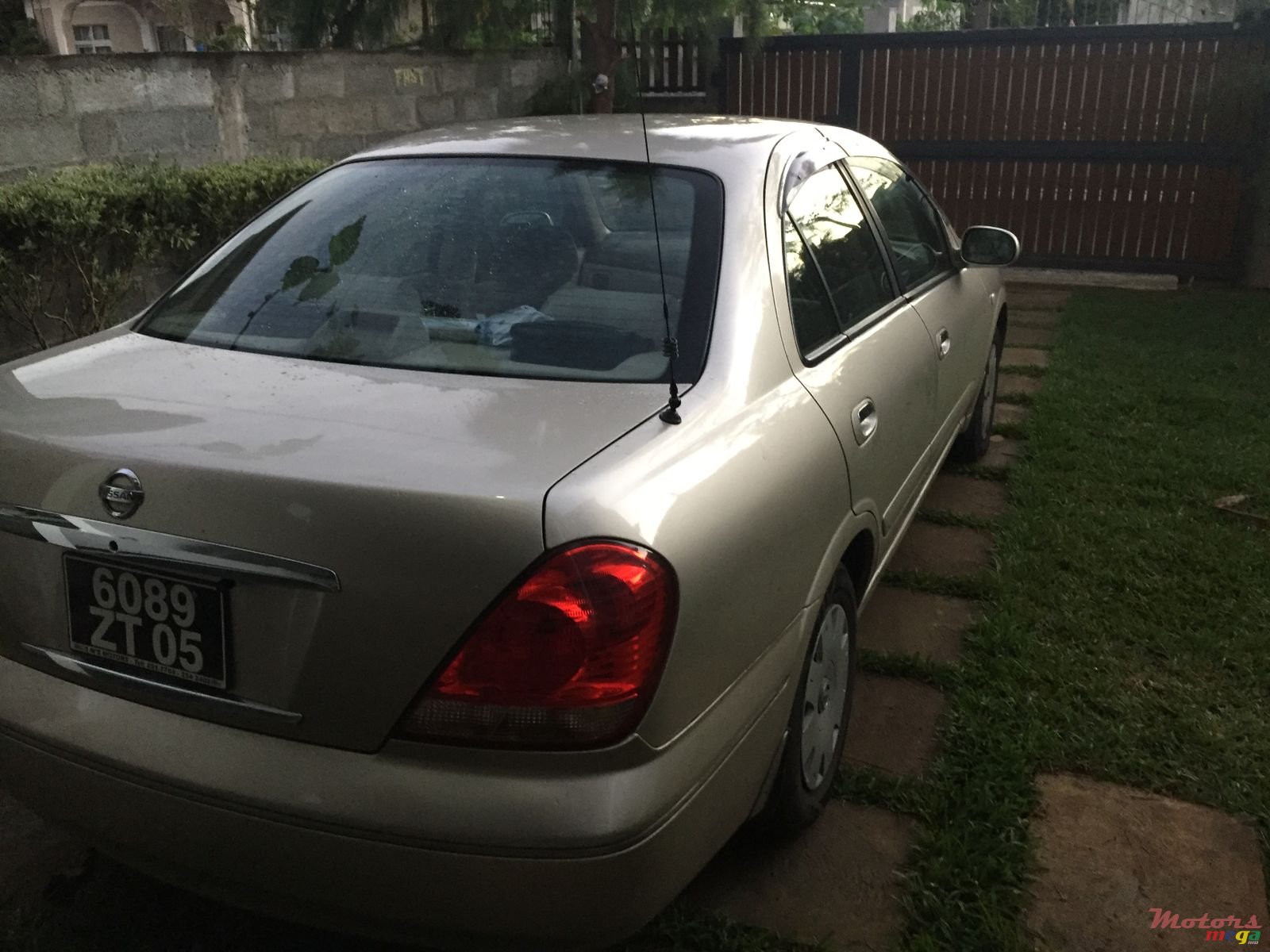 2005' Nissan Bluebird photo #6